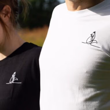 Fox Wild Line-Art Unisex T-Shirt